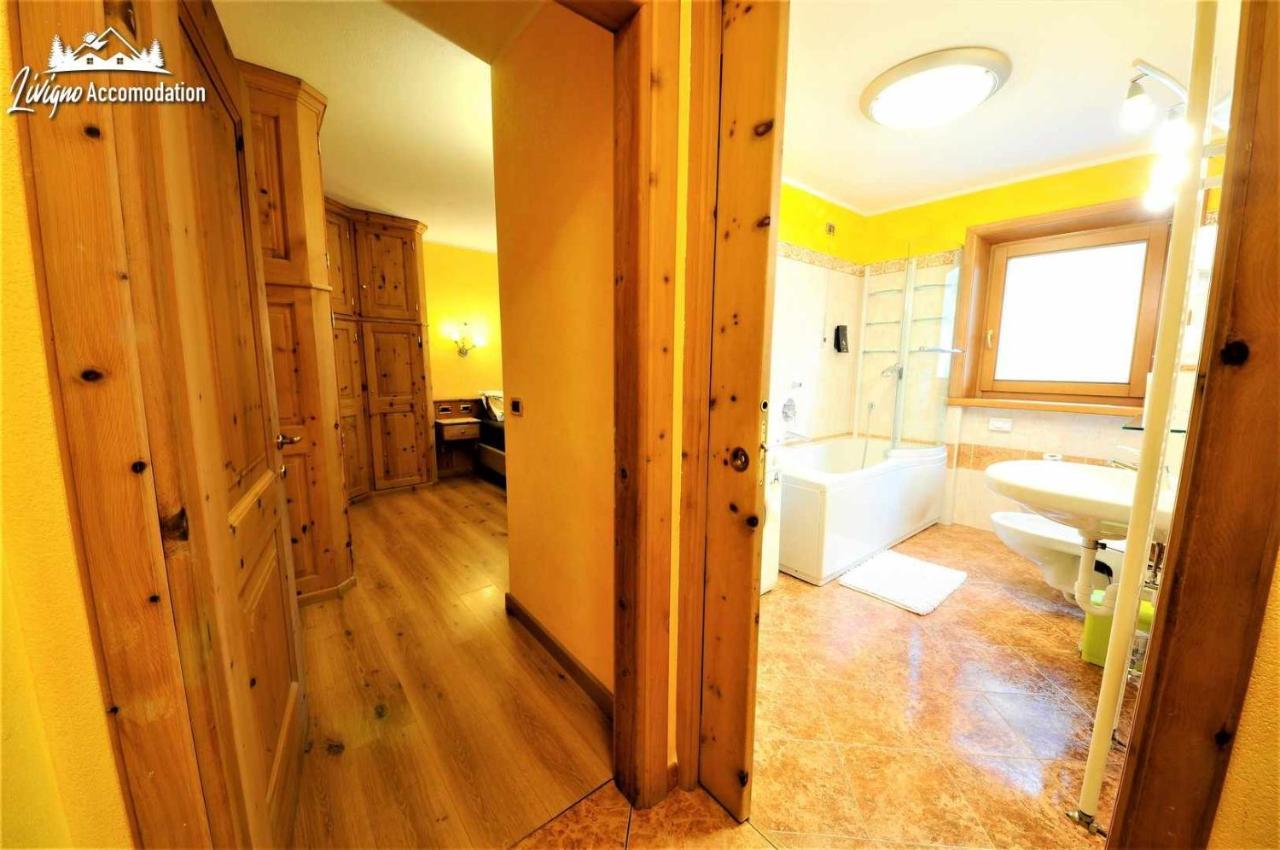 Alpen Royal By Livigno Accomodation Exterior photo
